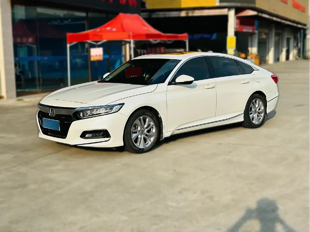 2018 Honda Accord 1.5T 194HP L4 CVT