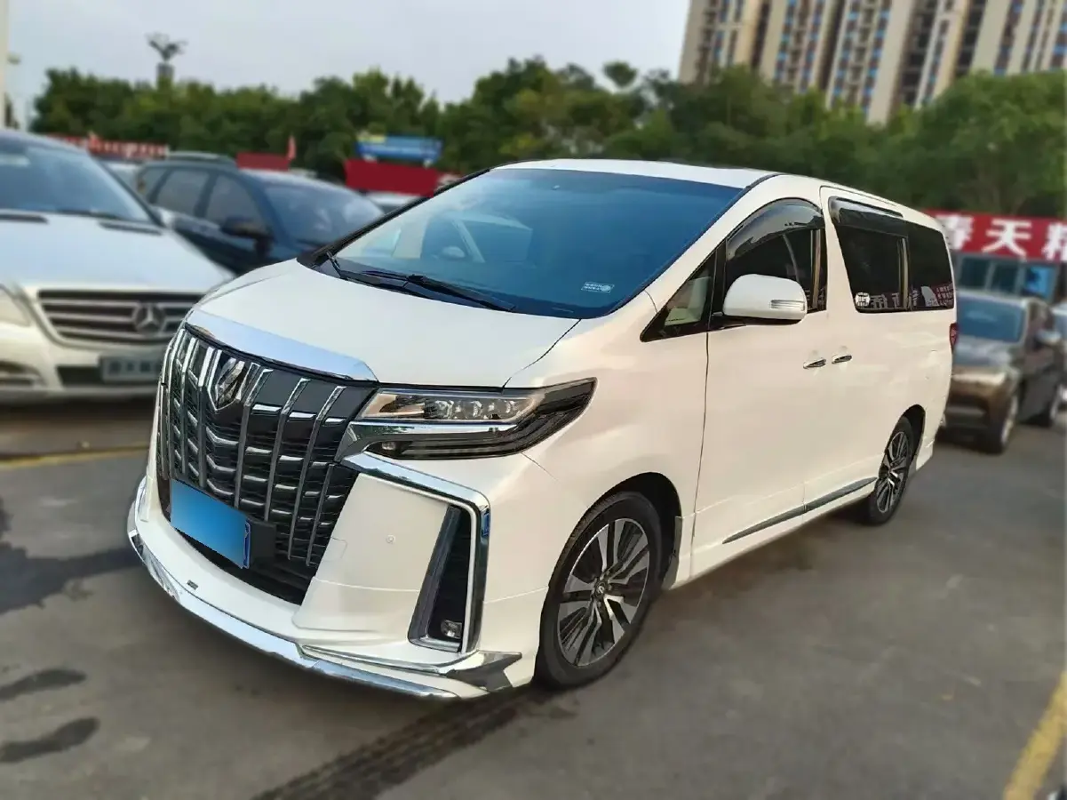 2011 Toyota Alphard 3.5L 275HP V6 6AT