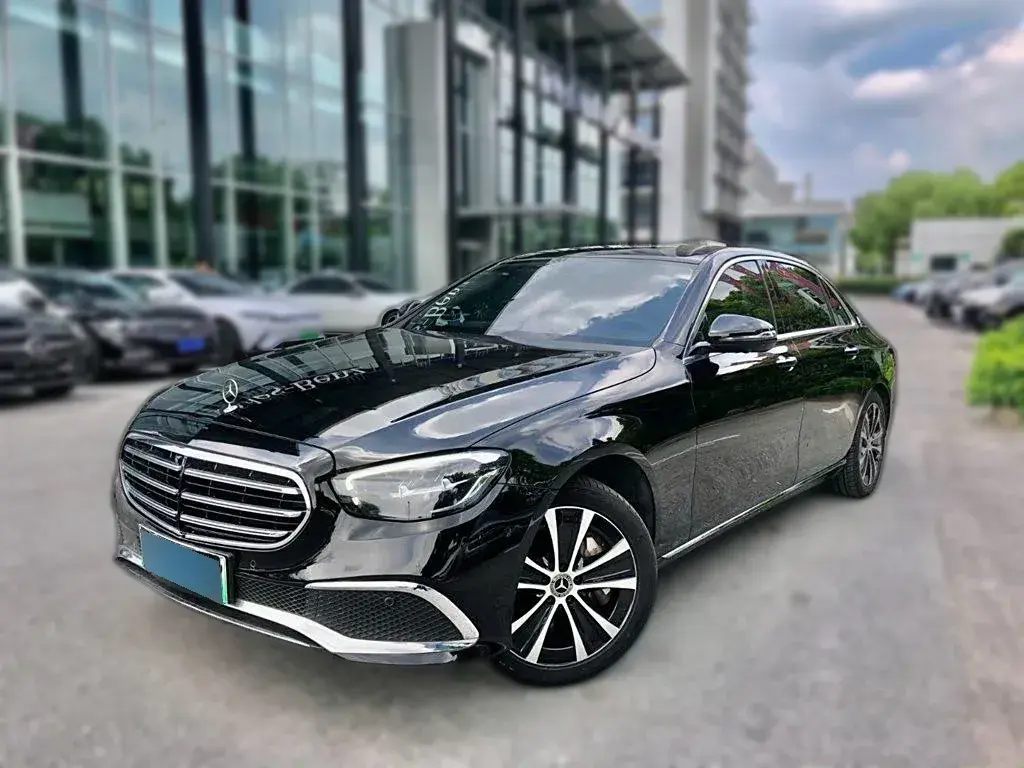 2022 Mercedes-Benz E Class 2.0T 211HP L4 9AT PHEV 25.4KWH