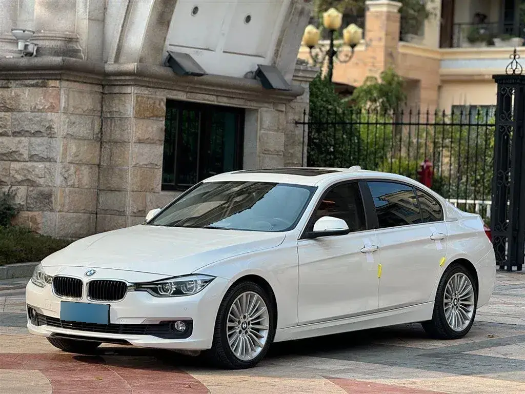 2018 BMW 3 Series 2.0T 184HP L4 8AT