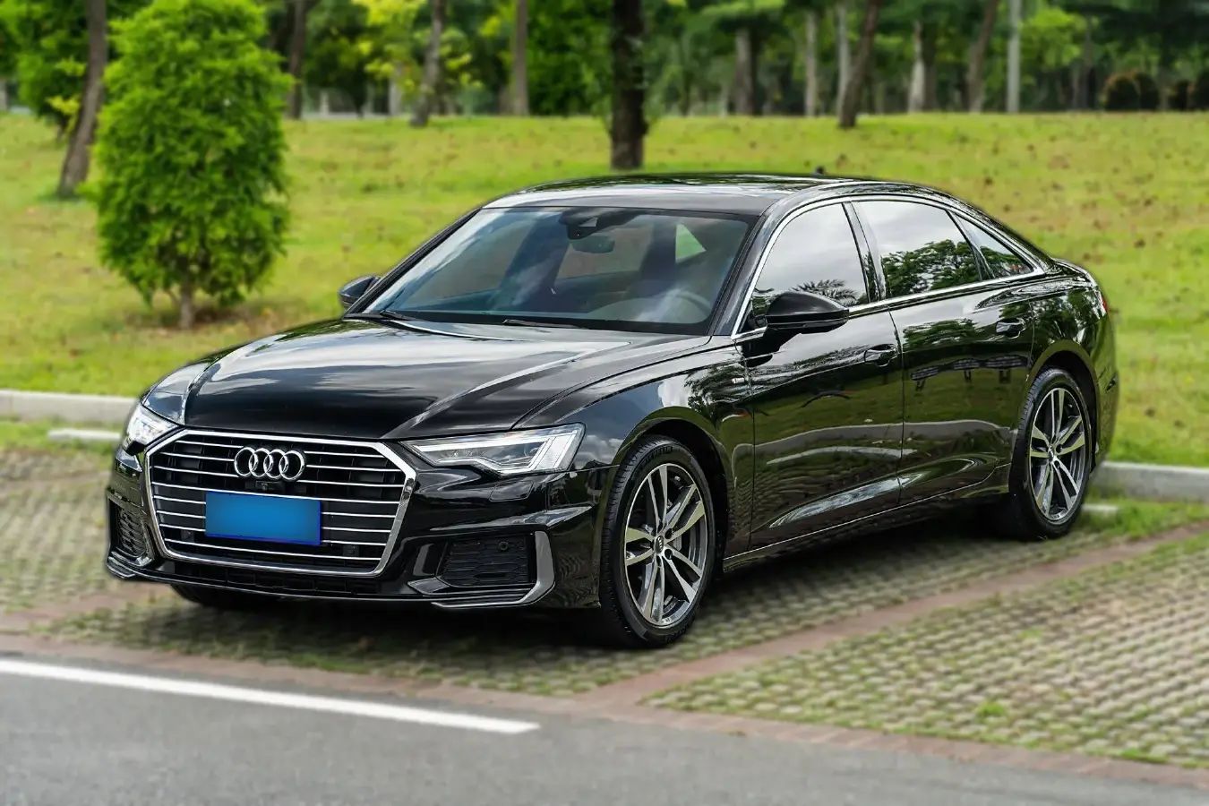 2021 Audi A6L 2.0T 190HP L4 7DCT