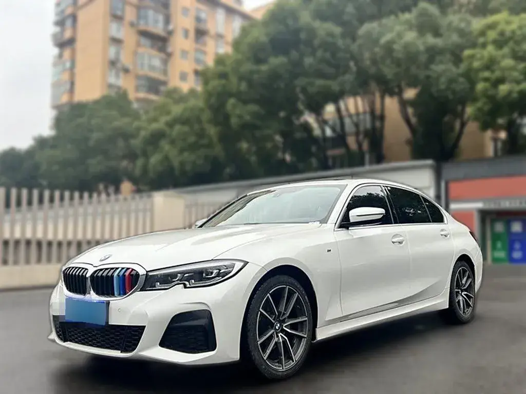 2022 BMW 3 Series 2.0T 156HP L4 8AT