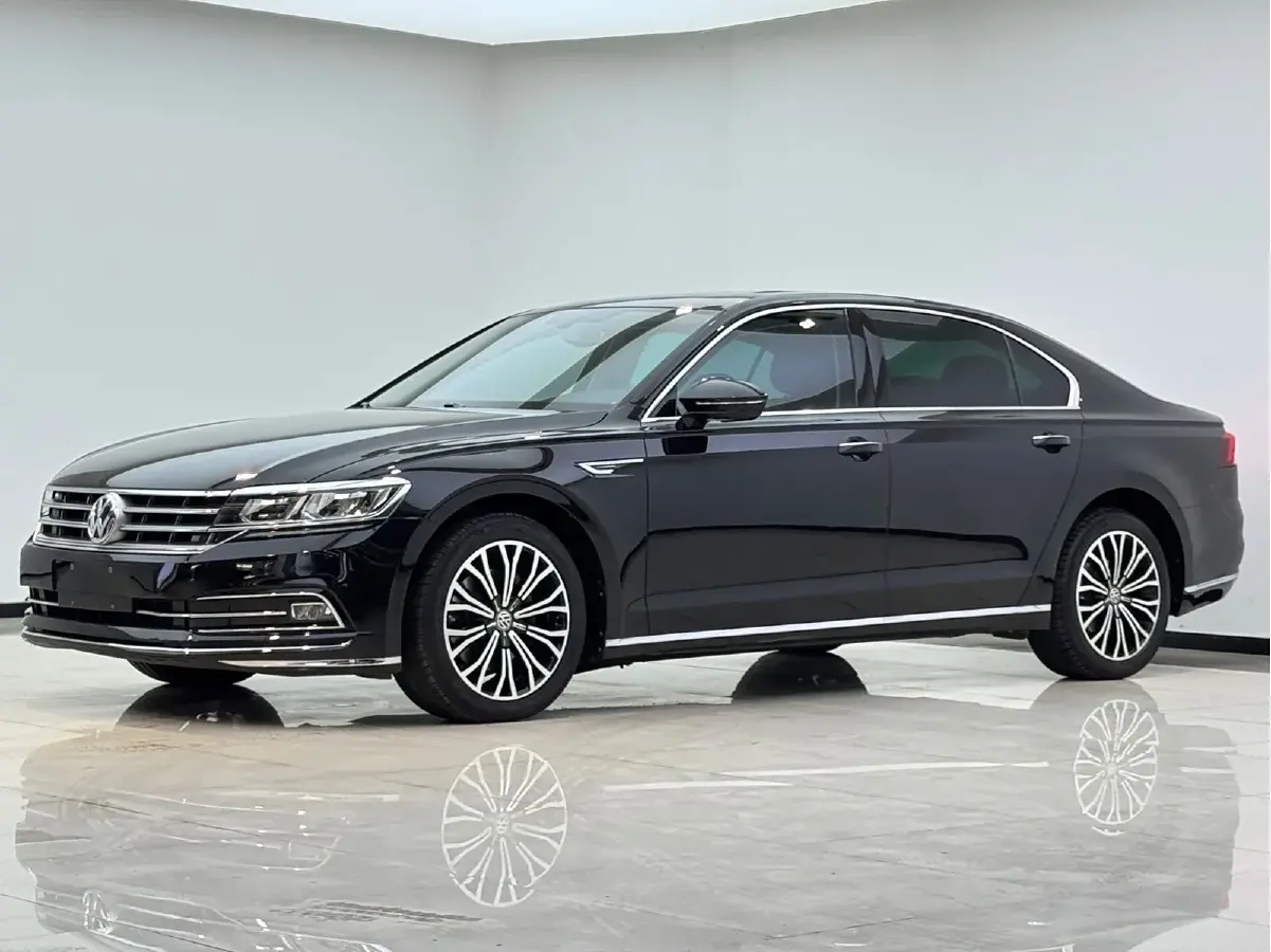 2018 Volkswagen Phideon 2.0T 224HP L4 7DCT