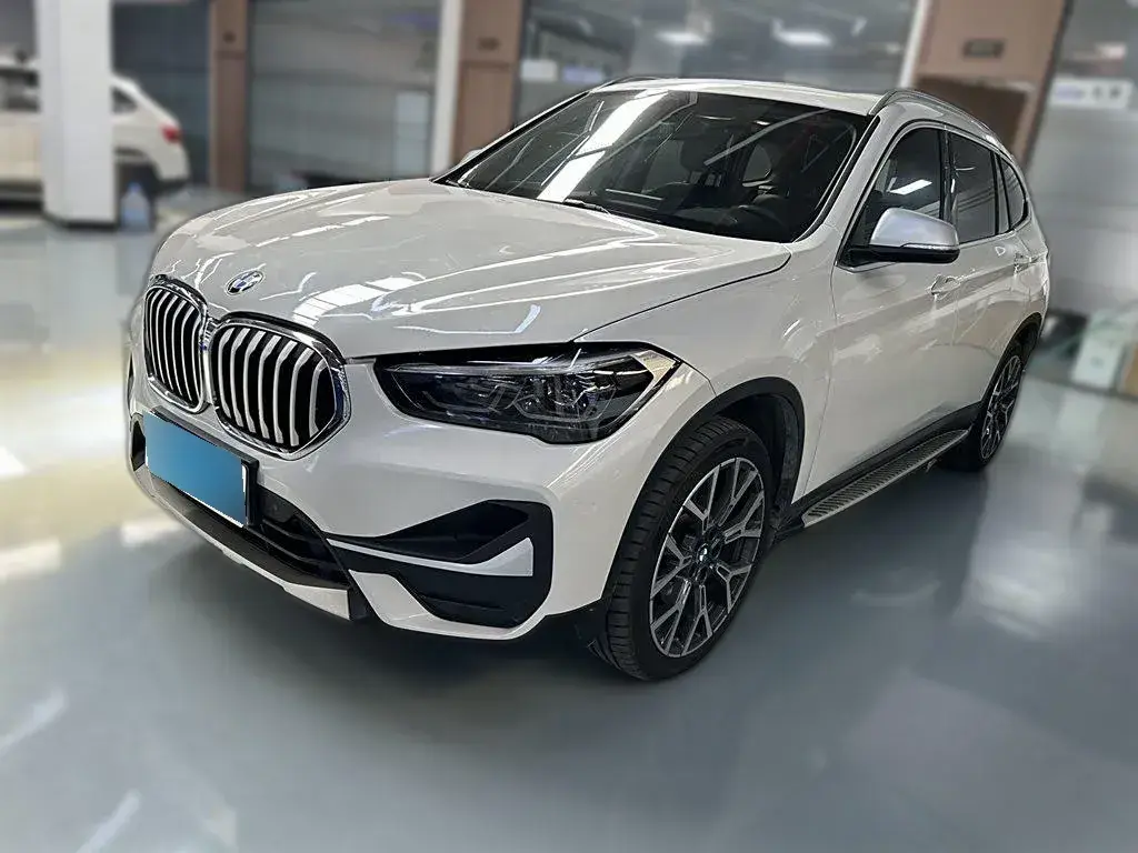 2021 BMW X1 2.0T 192HP L4 8AT
