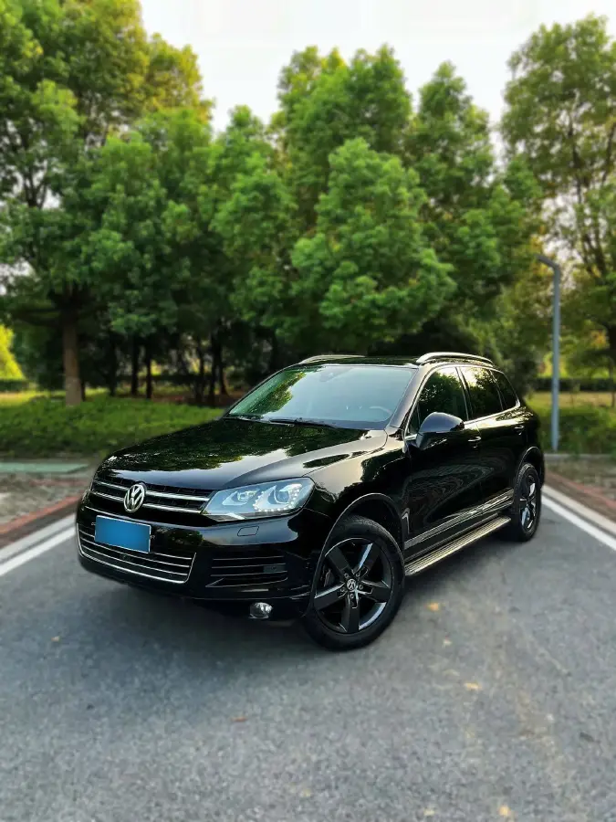 2011 Volkswagen Touareg 3.0T 290HP V6 8AT