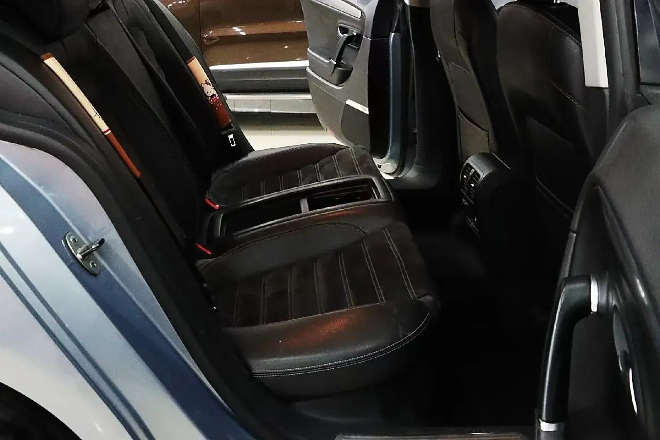 2010 Volkswagen CC 2.0T 200HP L4 6DCT,autocango,china used car exporter,china ev exporter,chinese used car exporter,chinese used ev exporter