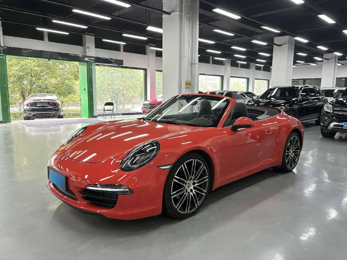 2015 Porsche 911 3.4L 350HP H6 7DCT