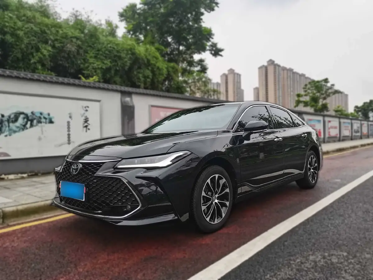 2022 Toyota Avalon 2.5L 209HP L4 8AT