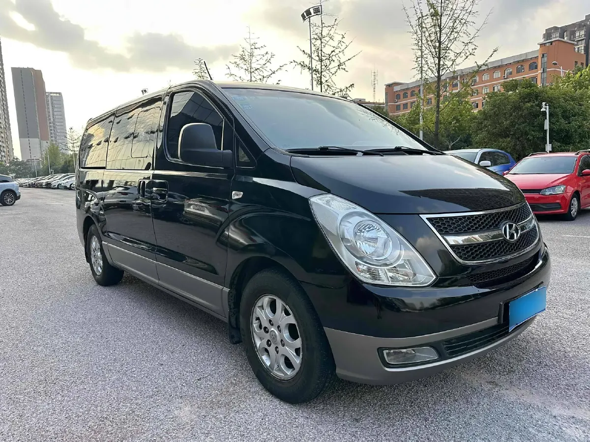 2011 Hyundai H-1 Wagon 2.4L 173HP L4 4AT,autocango,china used car exporter,china ev exporter,chinese used car exporter,chinese used ev exporter