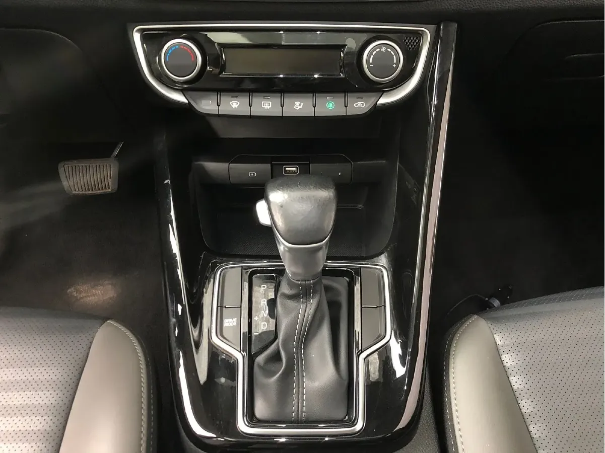 2019 Kia Sportage R 2.0L 160HP L4 6AT,autocango,china used car exporter,china ev exporter,chinese used car exporter,chinese used ev exporter