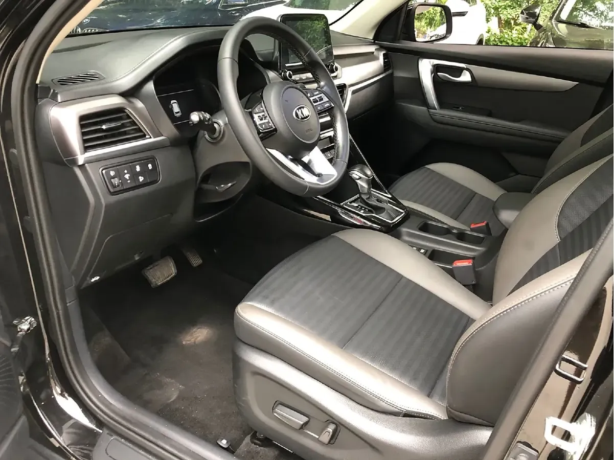 2019 Kia Sportage R 2.0L 160HP L4 6AT,autocango,china used car exporter,china ev exporter,chinese used car exporter,chinese used ev exporter