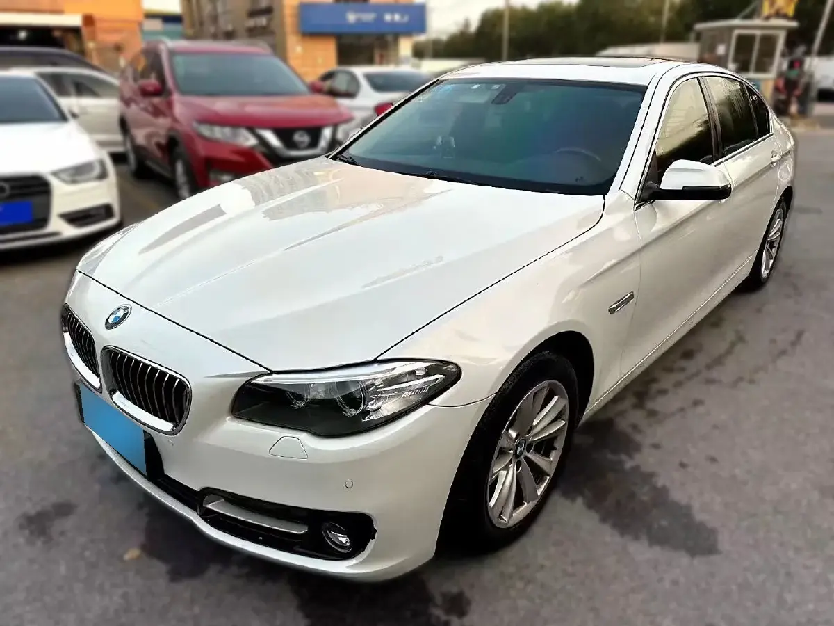 2017 BMW 5 Series 2.0T 184HP L4 8AT