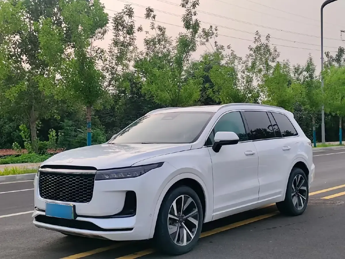 2021 Li ONE Range Extended 131HP REEV 40.5KWH