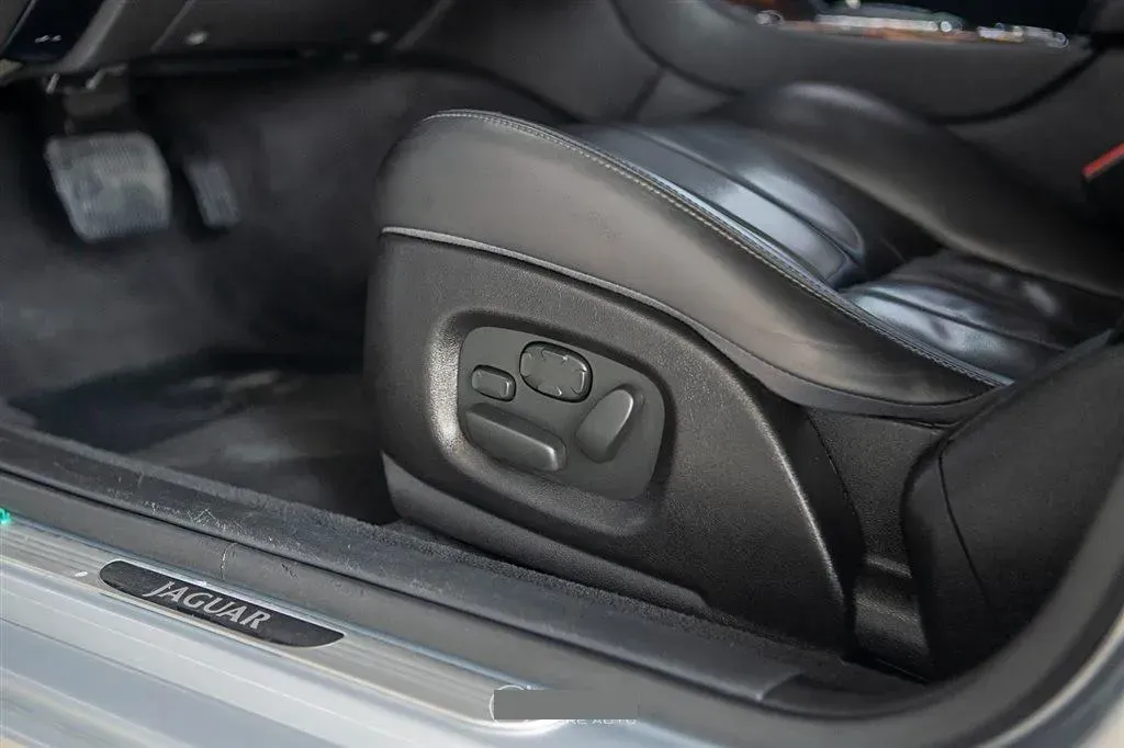 2006 Jaguar S-TYPE 3.0L 244HP V6 6AT,autocango,china used car exporter,china ev exporter,chinese used car exporter,chinese used ev exporter