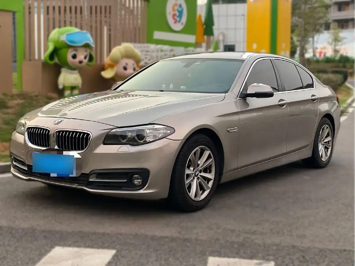 2015 BMW 5 Series 2.0T 184HP L4 8AT