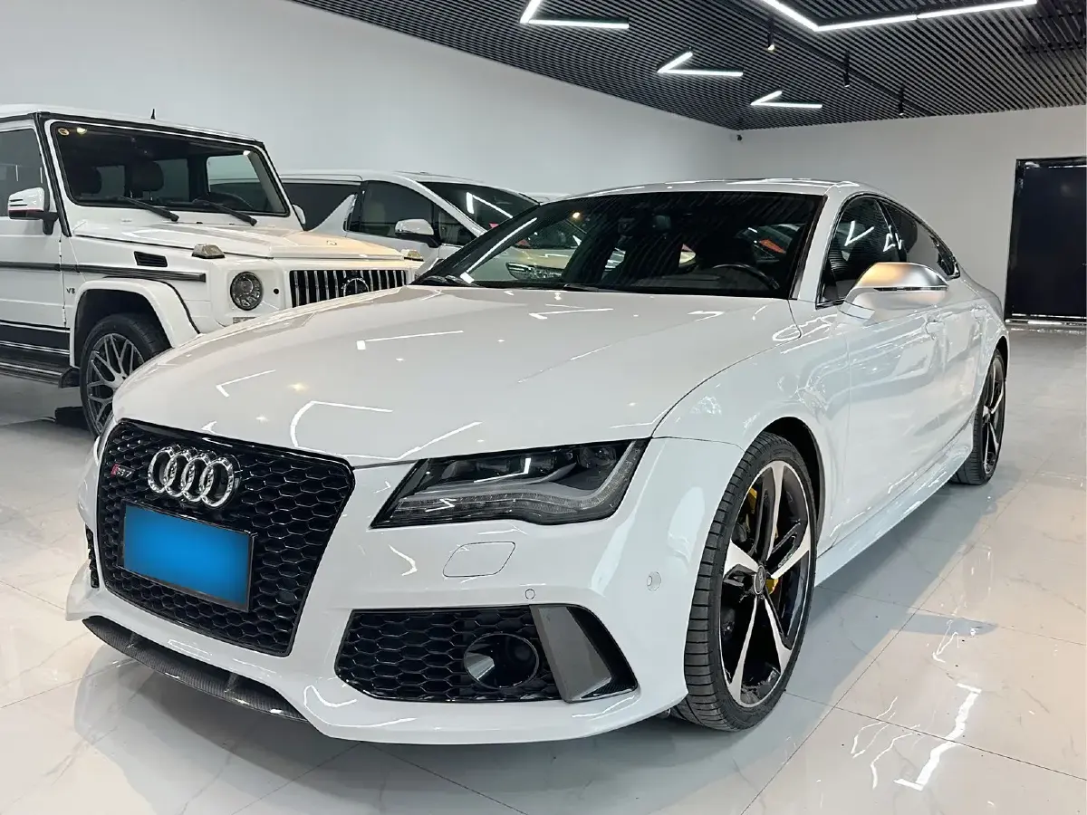 2014 Audi RS 7 4.0T 560HP V8 8AT