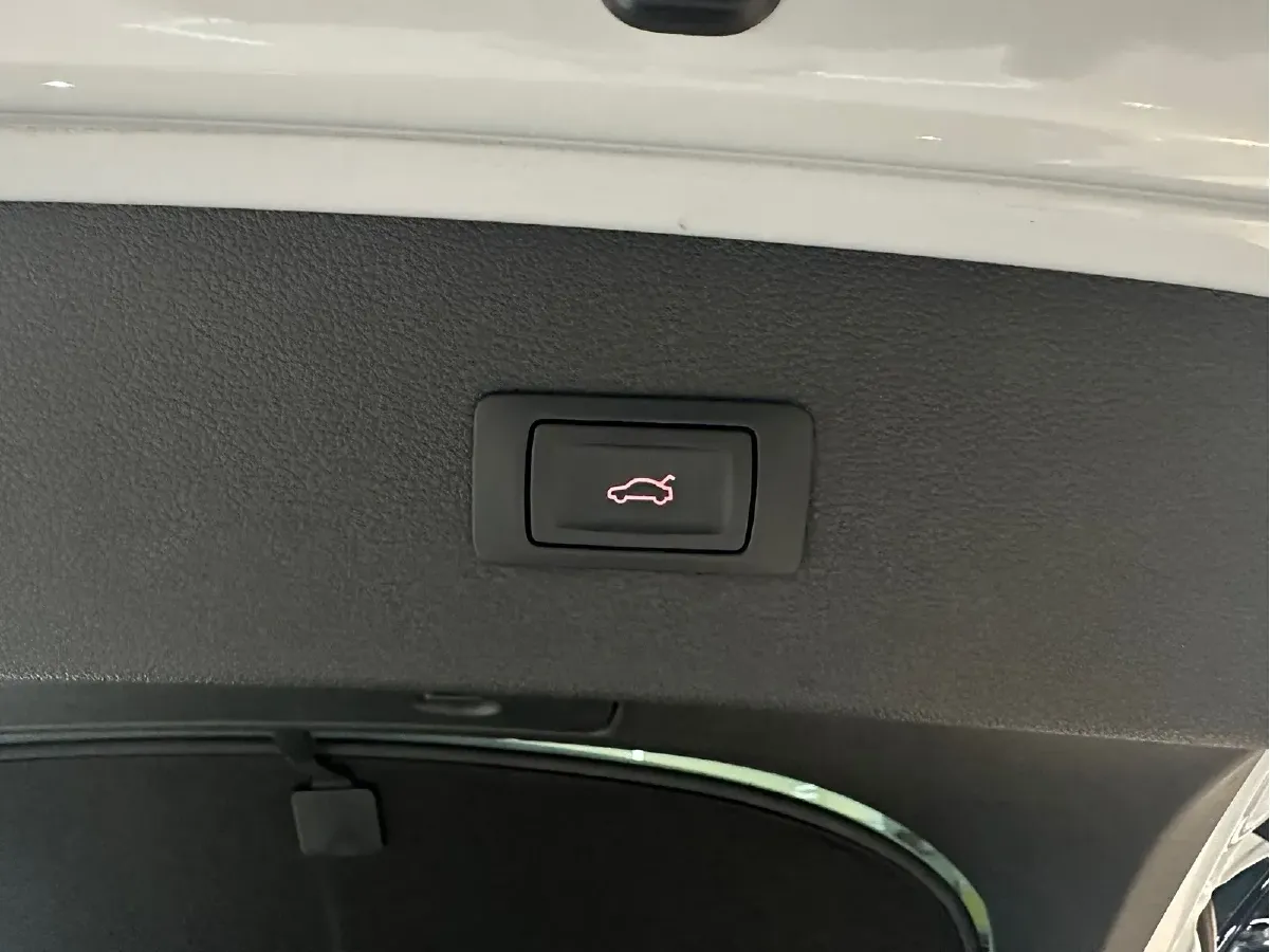 2014 Audi RS 7 4.0T 560HP V8 8AT,autocango,china used car exporter,china ev exporter,chinese used car exporter,chinese used ev exporter