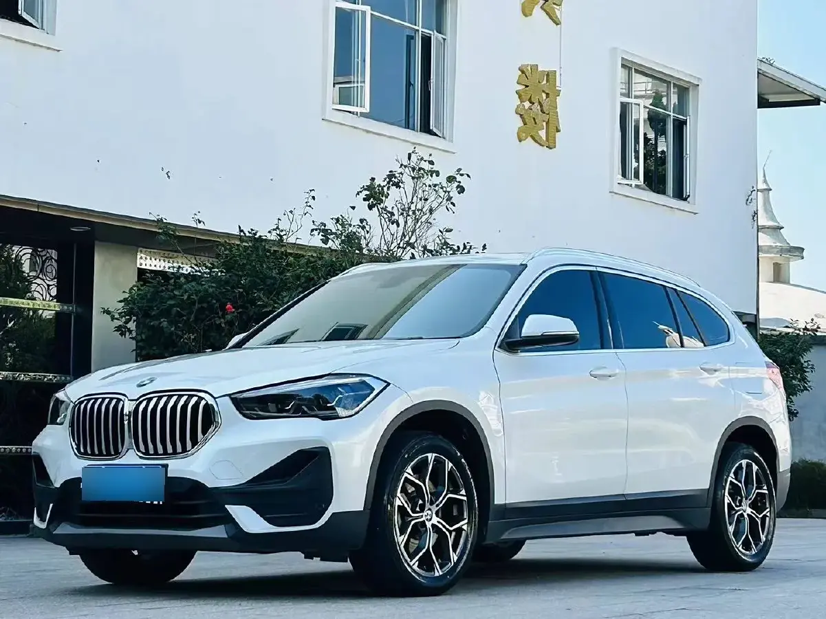 2021 BMW X1 2.0T 192HP L4 7DCT