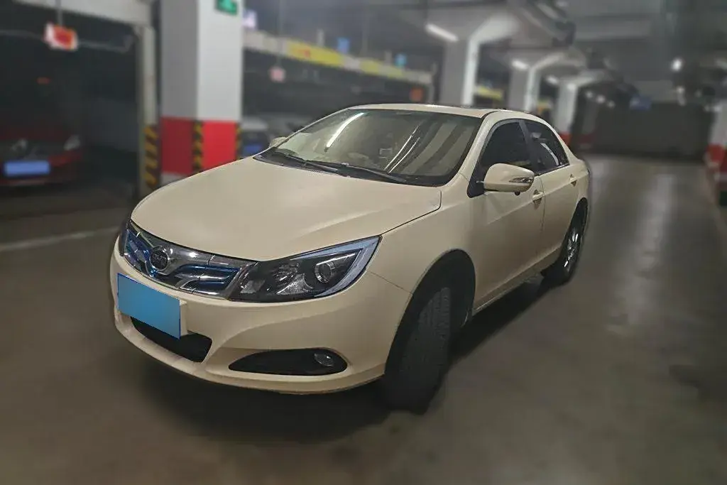 2016 BYD e5 BEV 43KWH