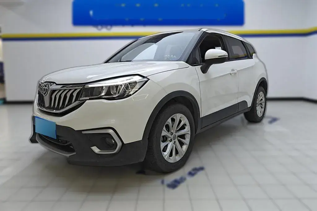 2017 Brilliance Auto V3 1.5L 112HP L4 5AT