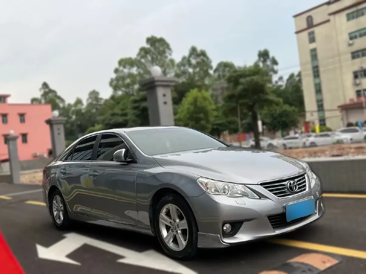 2012 Toyota Reiz 2.5L 193HP V6 6AT