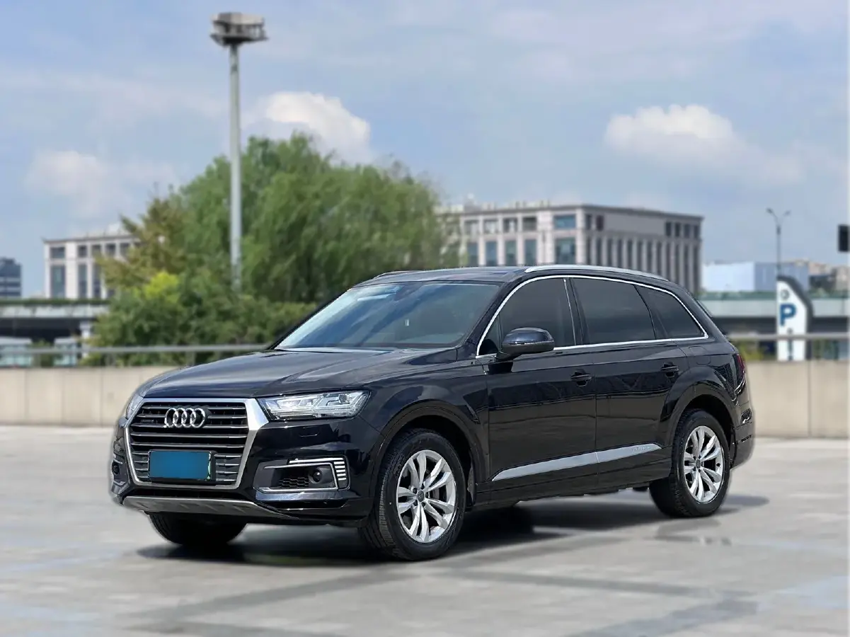 2019 Audi Q7 2.0T 252HP L4 8AT PHEV 17.3KWH