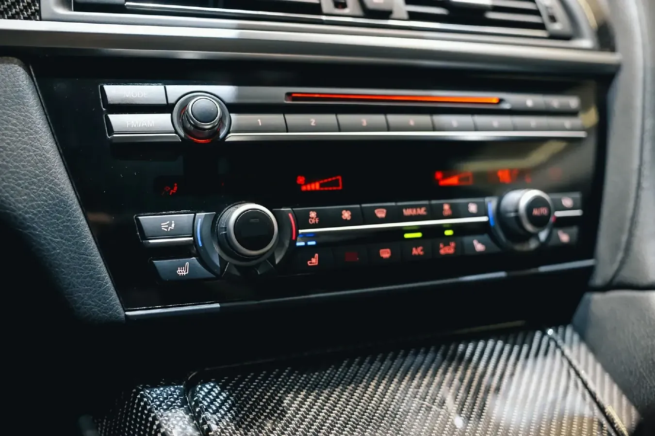 2013 BMW M6 4.4T 560HP V8 7DCT,autocango,china used car exporter,china ev exporter,chinese used car exporter,chinese used ev exporter