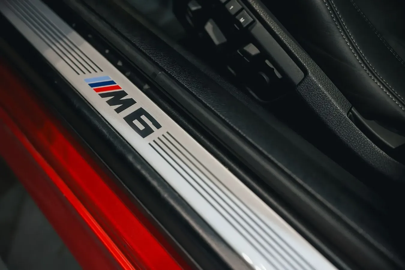 2013 BMW M6 4.4T 560HP V8 7DCT,autocango,china used car exporter,china ev exporter,chinese used car exporter,chinese used ev exporter