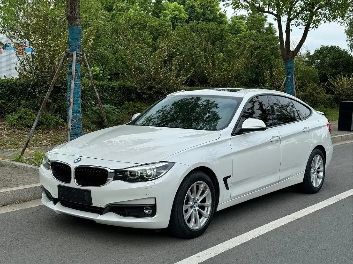 2016 BMW 3 Series GT 2.0T 184HP L4 8AT