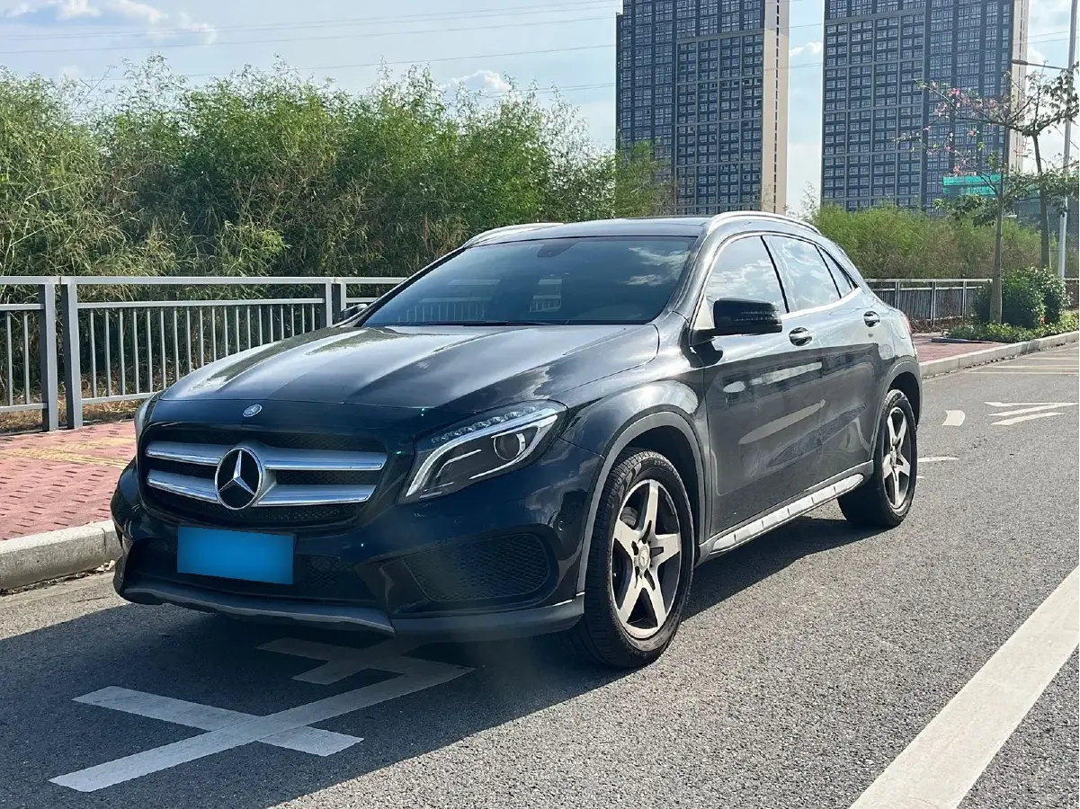 2015 Mercedes-Benz GLA Class 2.0T 211HP L4 7DCT