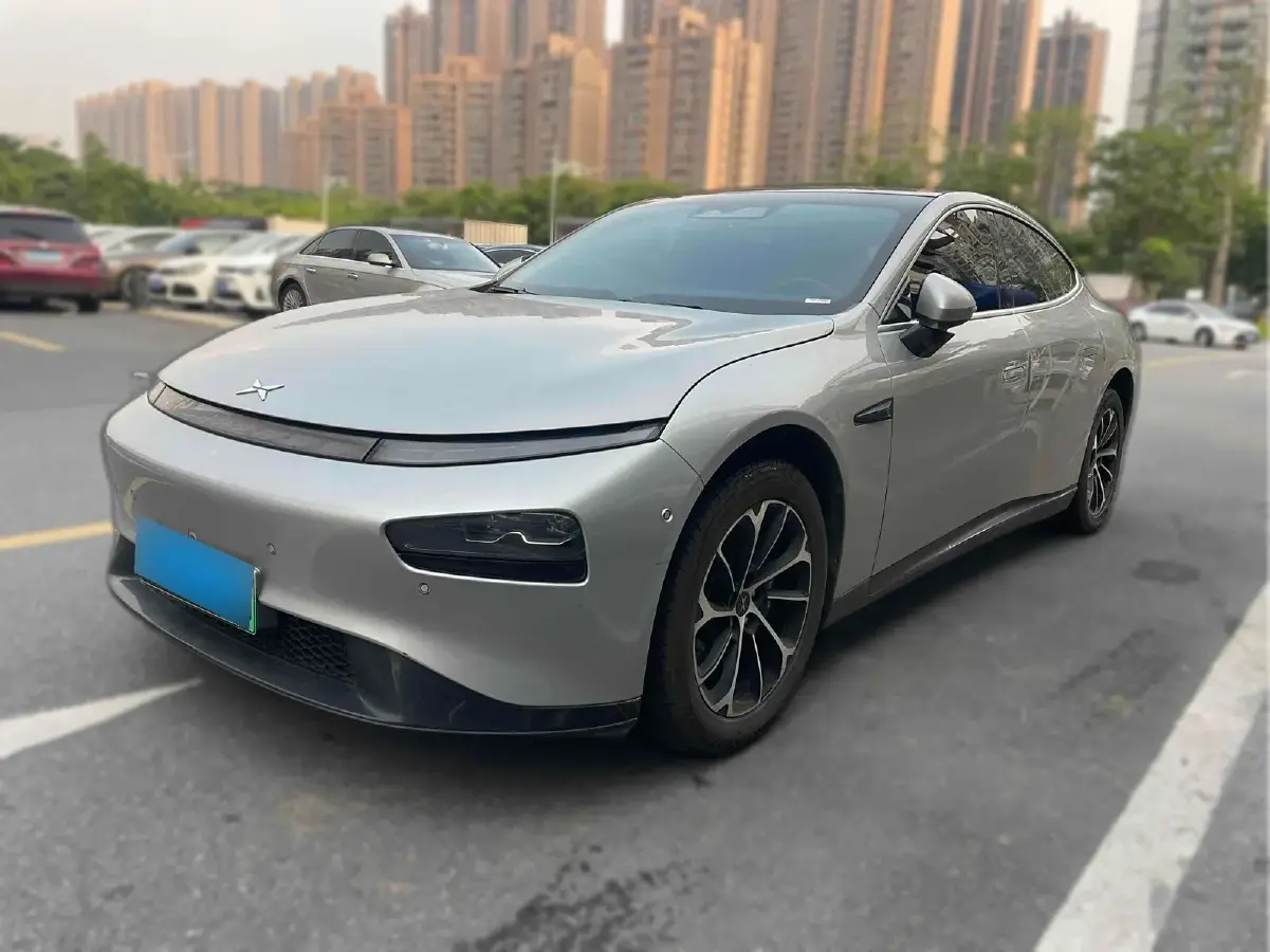 2022 Xpeng P7 BEV 77.9KWH