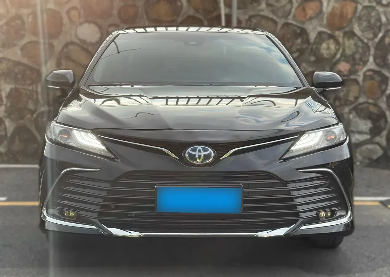 2023 Toyota Camry 2.5L 178HP L4 E-CVT Hybrid