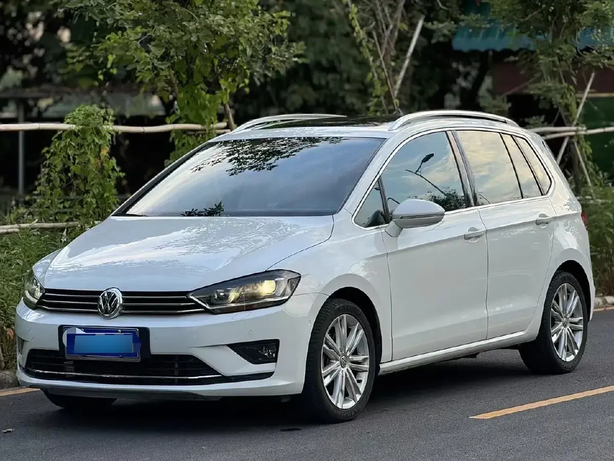 2018 Volkswagen Golf Sportsvan 1.4T 150HP L4 7DCT