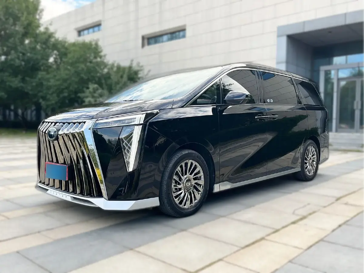 2023 GAC Trumpchi M8 2.0T 190HP L4 E-CVT Hybrid