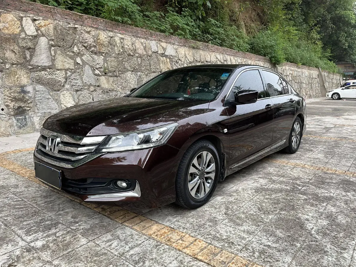 2014 Honda Accord 2.0L 155HP L4 CVT