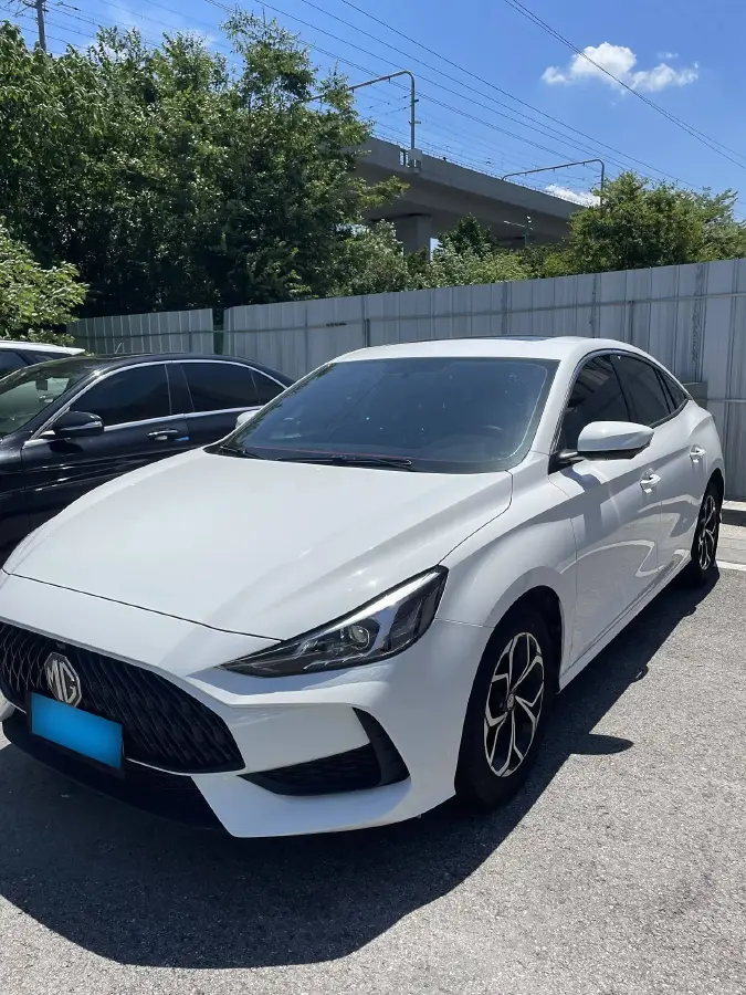 2021 MG 5 1.5L 120HP L4 CVT