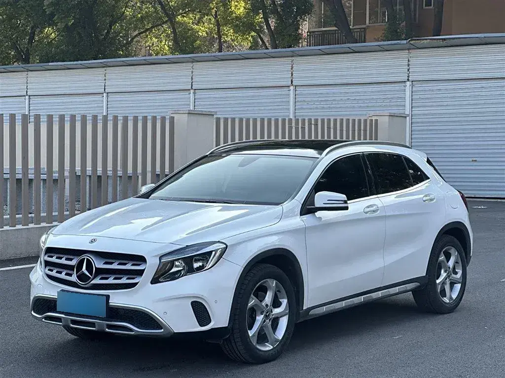 2017 Mercedes-Benz GLA Class 1.6T 156HP L4 7DCT