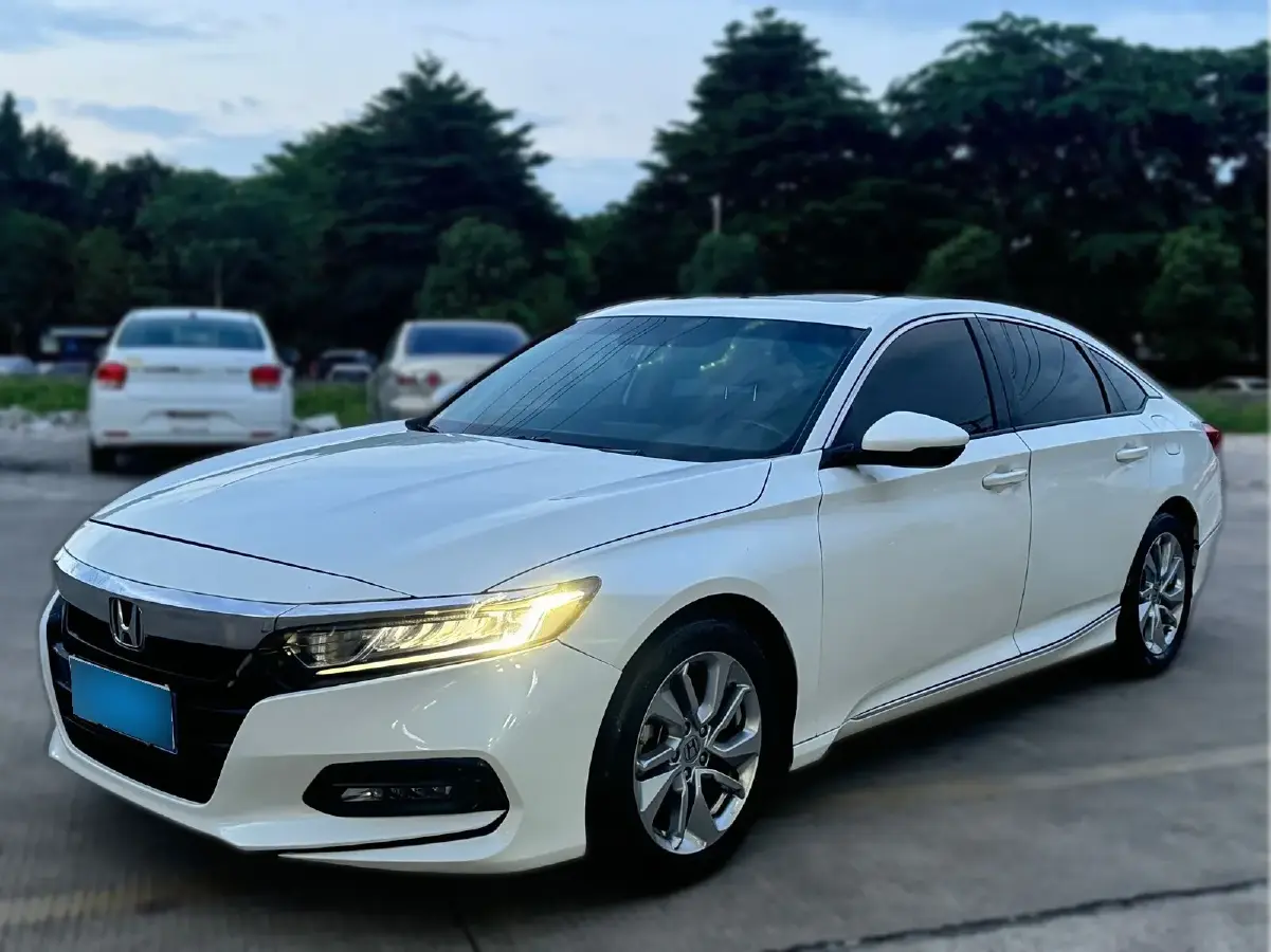 2018 Honda Accord 1.5T 194HP L4 CVT