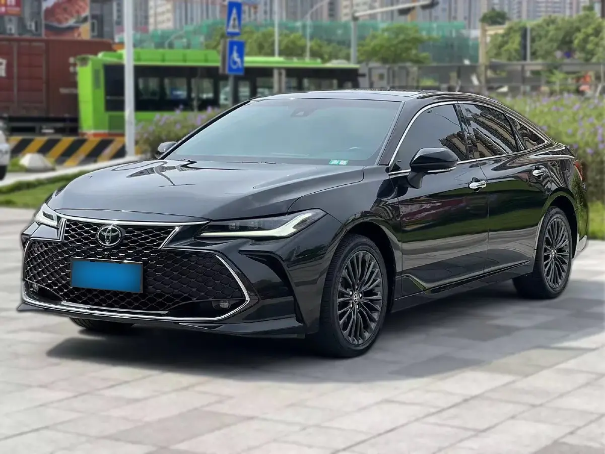 2022 Toyota Avalon 2.5L 209HP L4 8AT