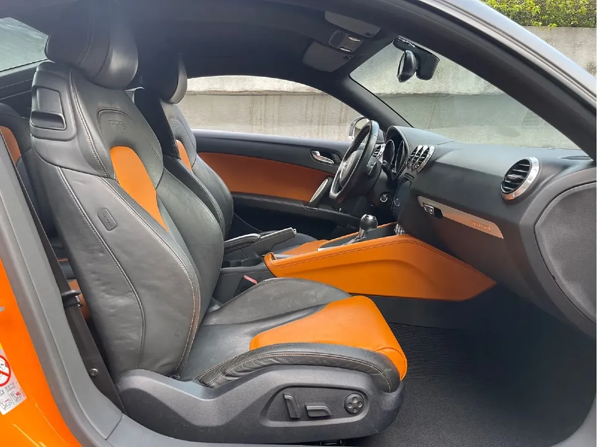 2011 Audi TTS 2.0T 272HP L4 6DCT,autocango,china used car exporter,china ev exporter,chinese used car exporter,chinese used ev exporter