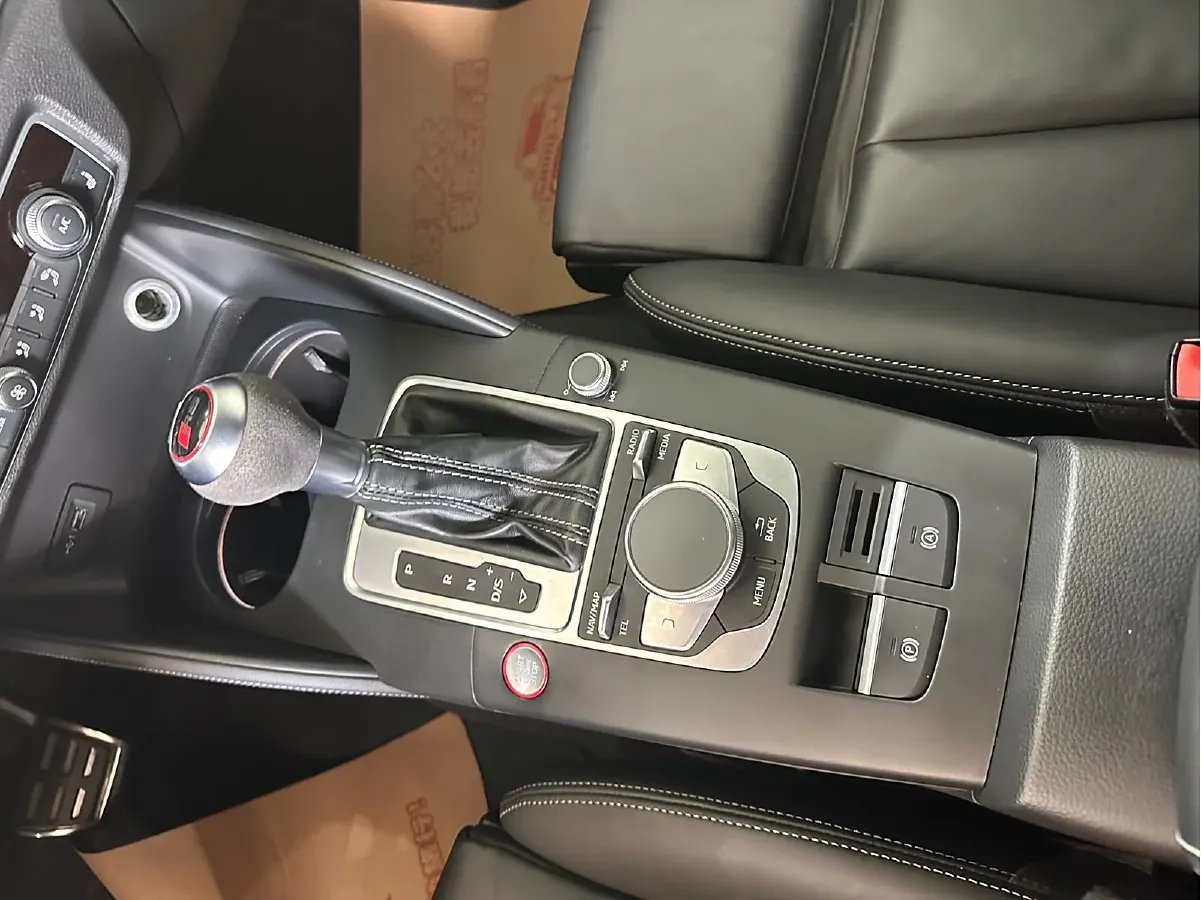 2017 Audi RS 3 2.5T 400HP L5 7DCT,autocango,china used car exporter,china ev exporter,chinese used car exporter,chinese used ev exporter