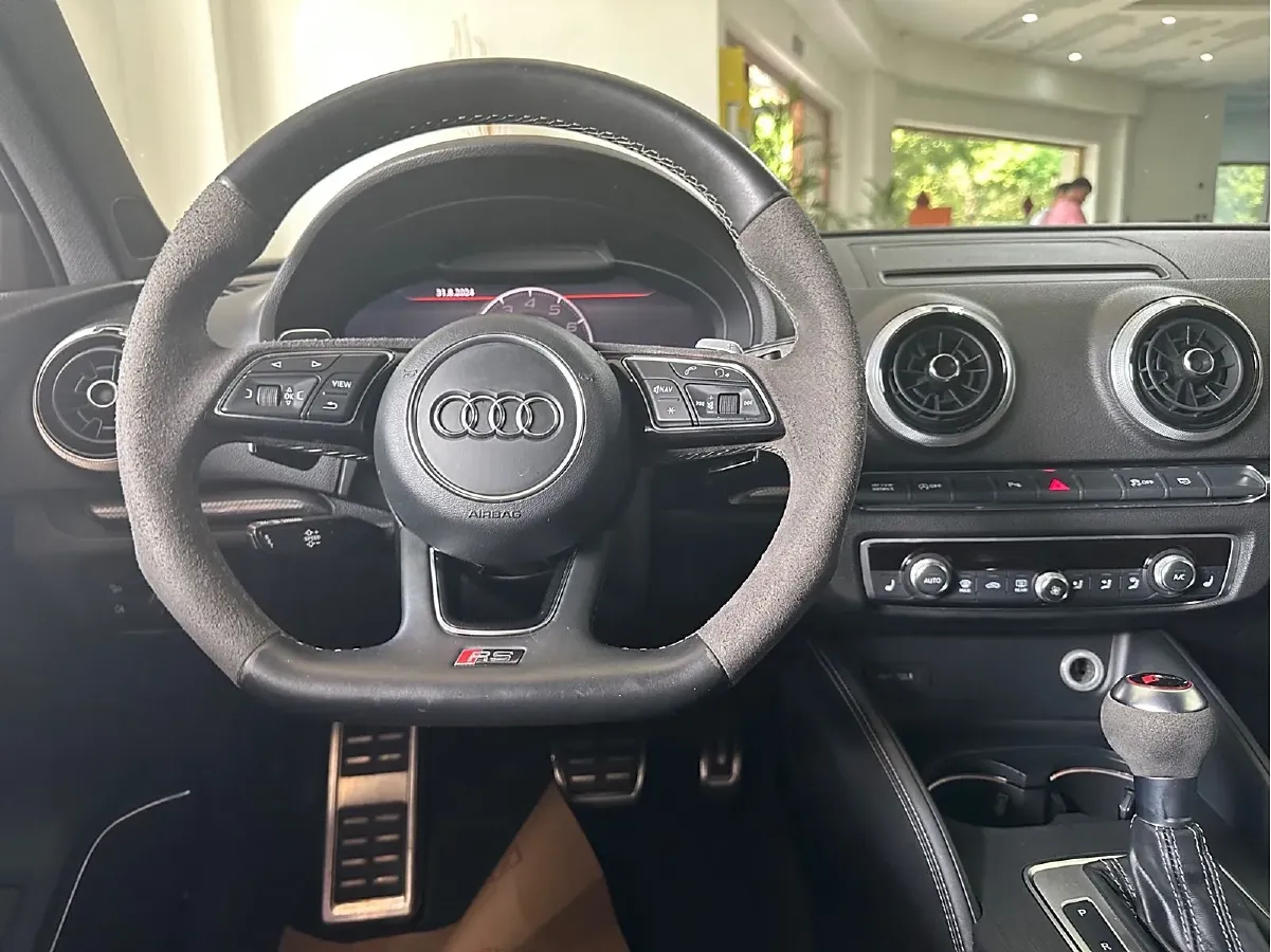 2017 Audi RS 3 2.5T 400HP L5 7DCT,autocango,china used car exporter,china ev exporter,chinese used car exporter,chinese used ev exporter