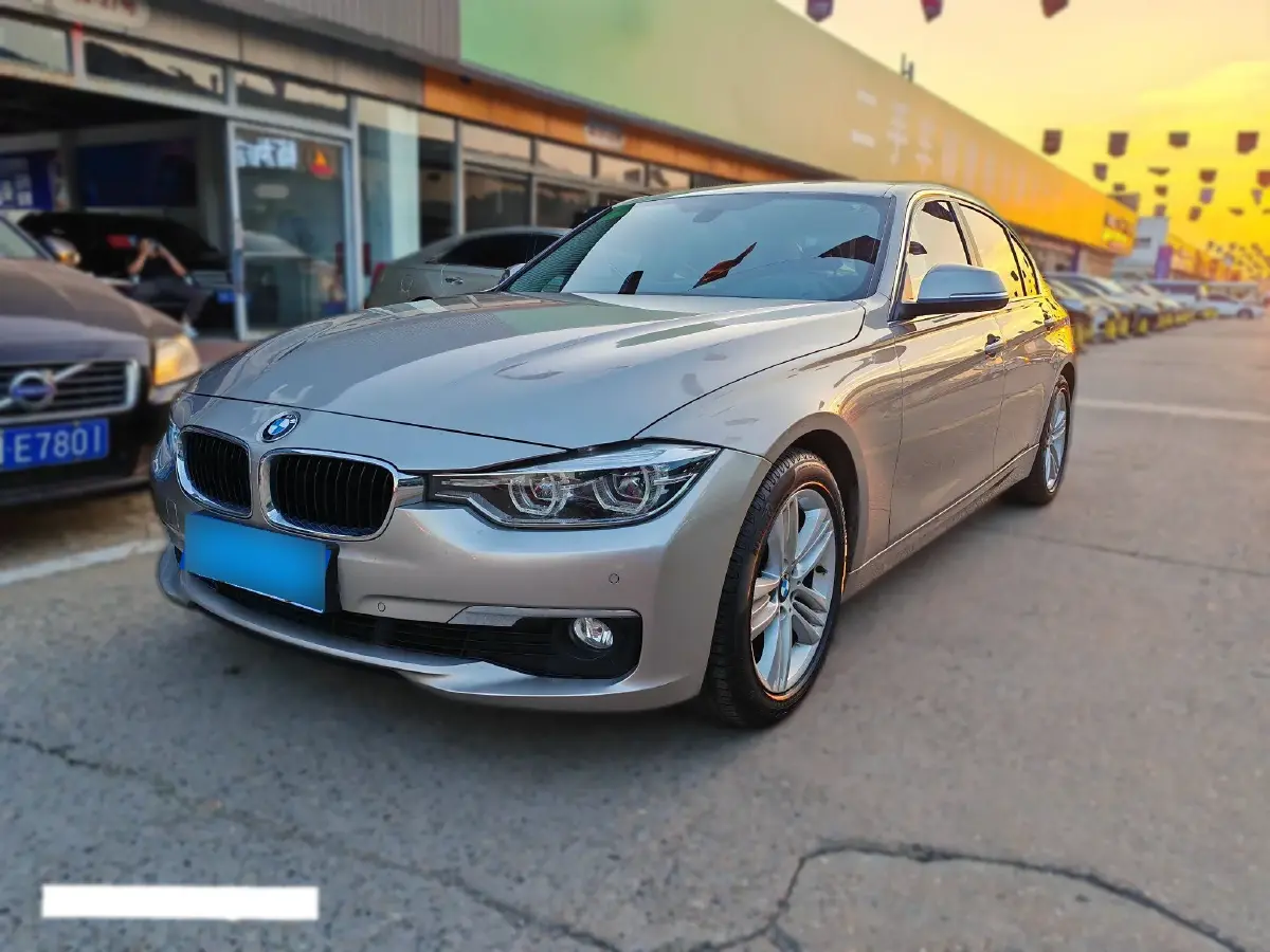 2017 BMW 3 Series 2.0T 184HP L4 8AT