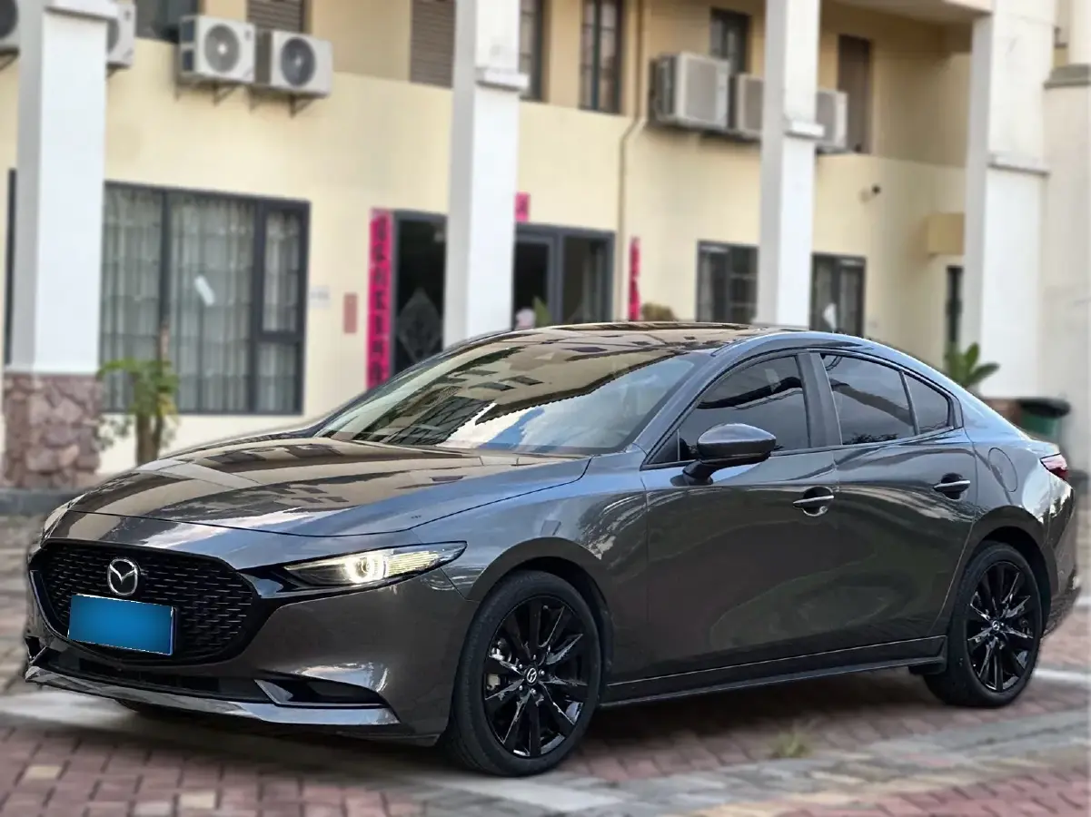 2021 Mazda 3 Axela 2.0L 158HP L4 6AT