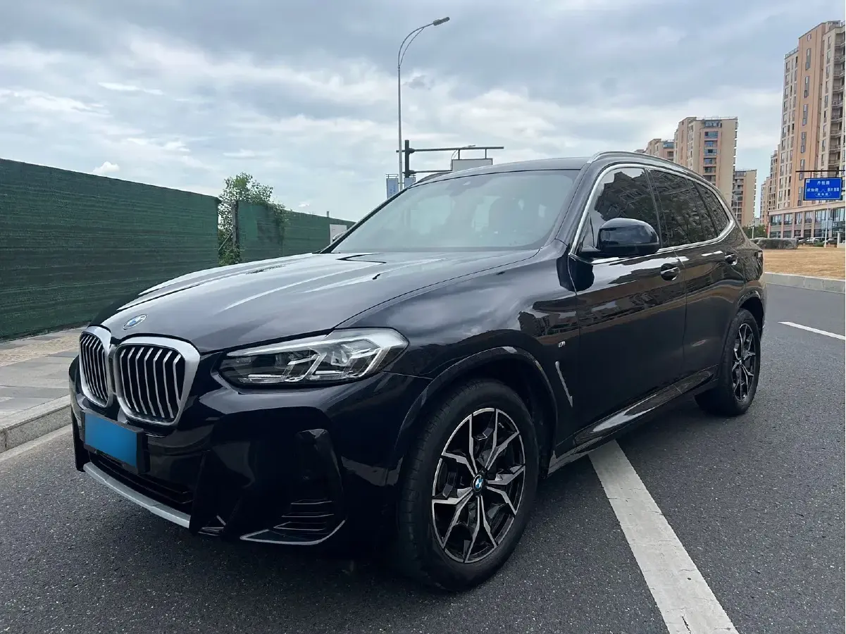 2022 BMW X3 2.0T 184HP L4 8AT