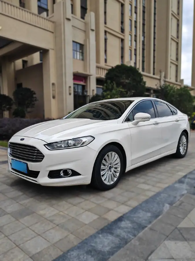 2013 Ford Mondeo 2.0T 203HP L4 6AT