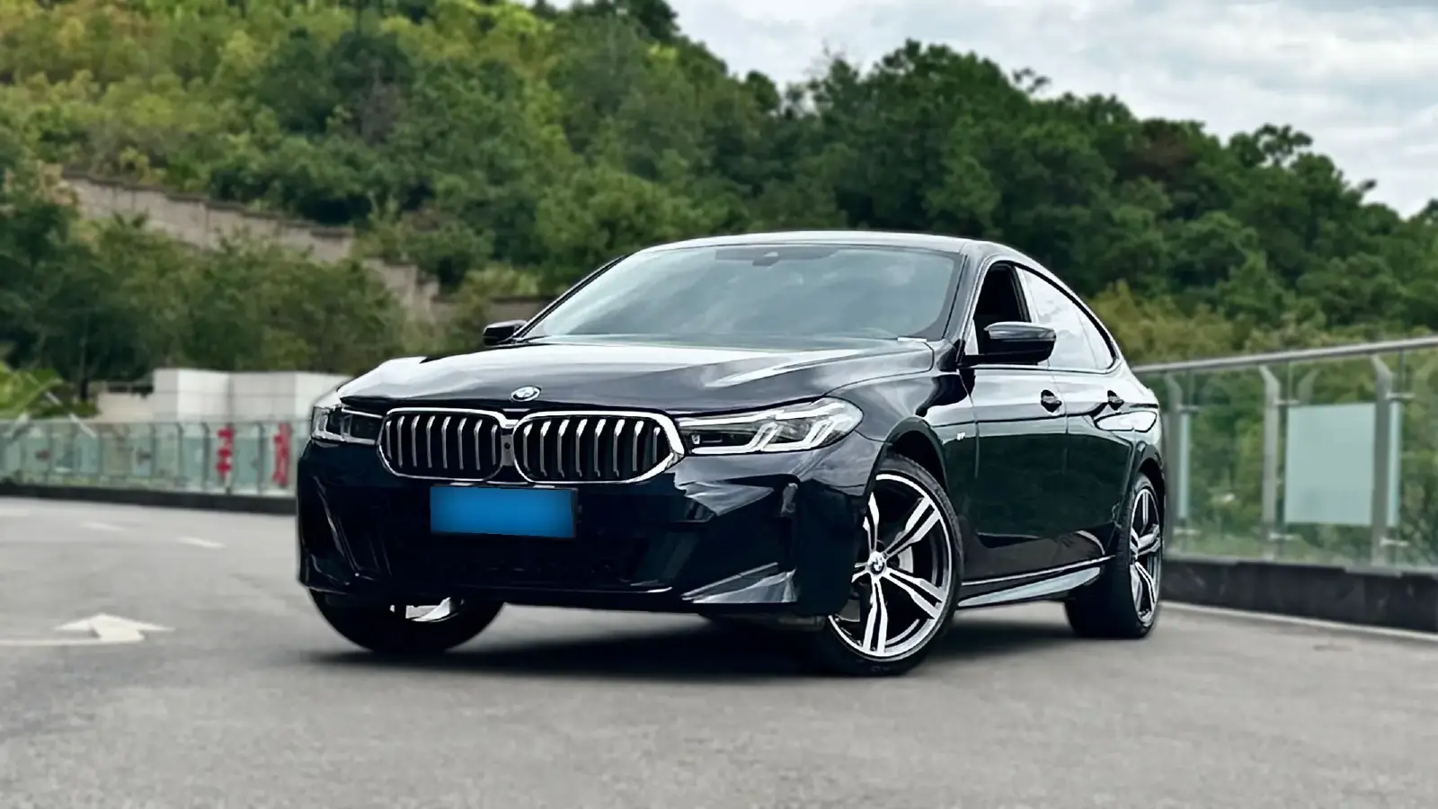 2022 BMW 6 Series GT 2.0T 245HP L4 8AT