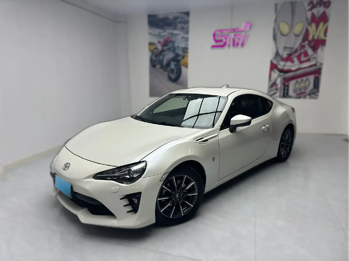 2017 Toyota 86 2.0L 200HP H4 6AT