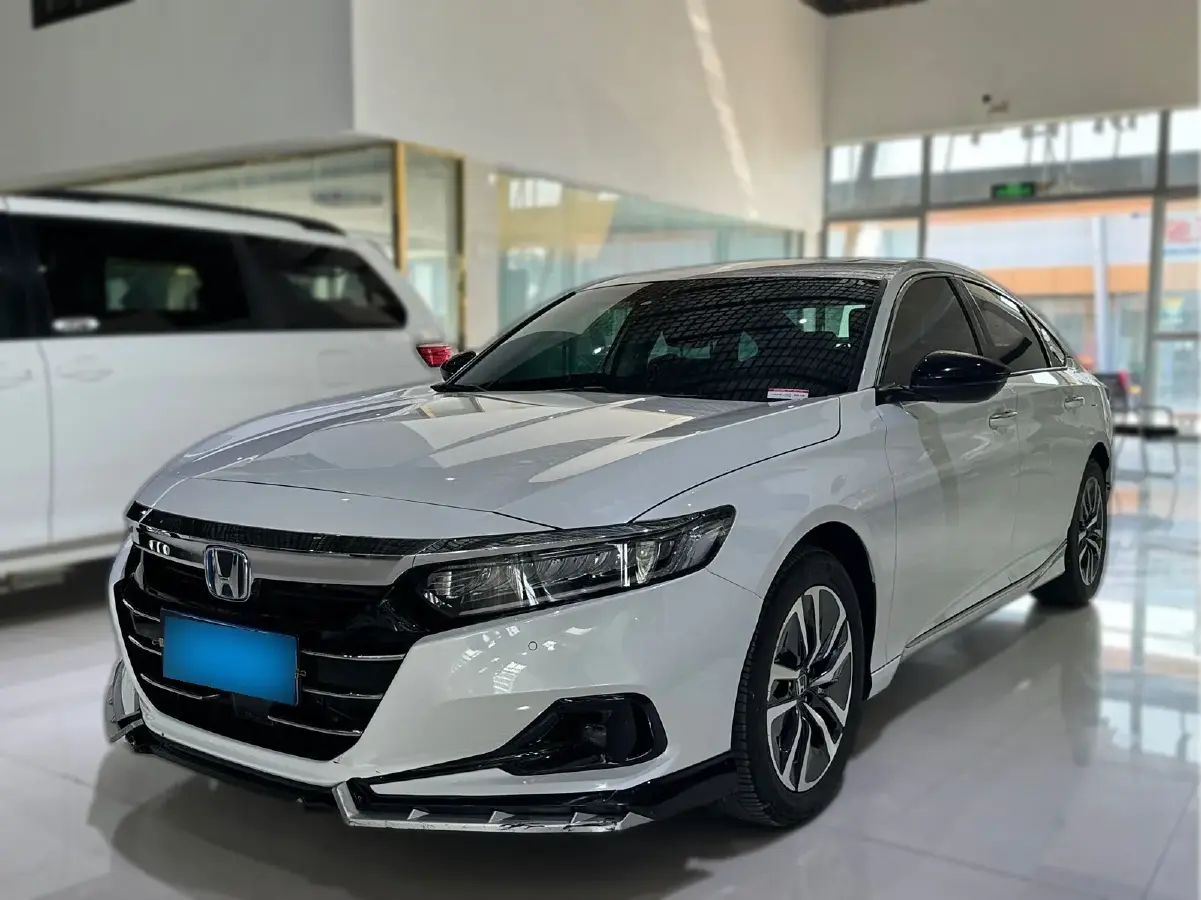 2022 Honda Accord 2.0L 146HP L4 E-CVT Hybrid