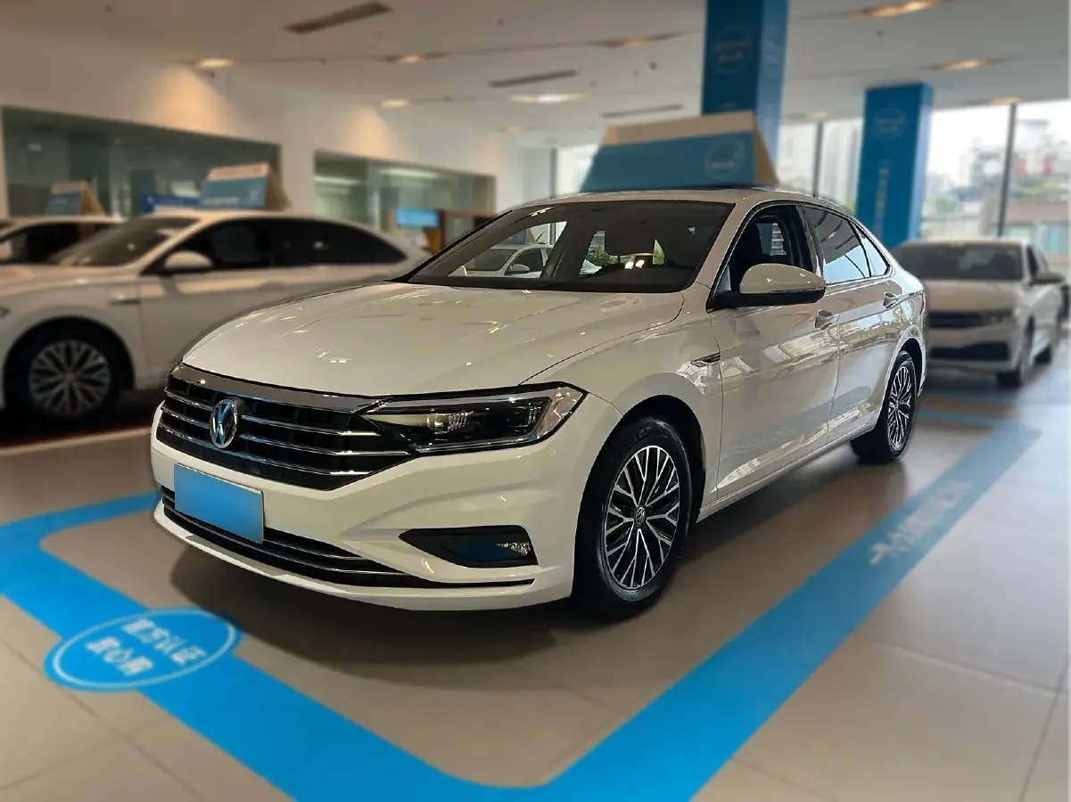 2020 Volkswagen Sagitar 1.4T 150HP L4 7DCT